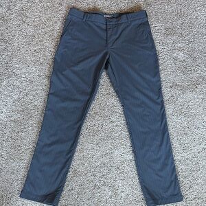 NikeGolf Tour Performance Men's Gray pants size 34x32